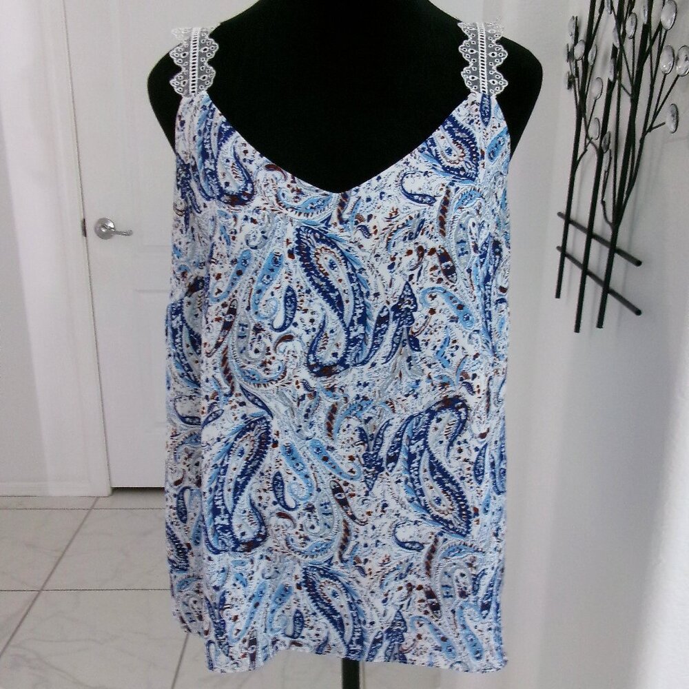 Tahari Paisley Print Chiffon Loose Fit Top Sleeveless Blue White M Lace Straps